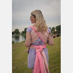 Solnce Eos Lipstick Queen | Luxury Woven Wrap