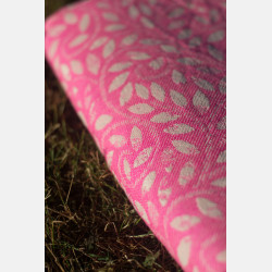 Solnce Eos Lipstick Queen | Luxury Woven Wrap