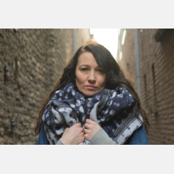 Solnce Moons Shawl I Like Warm Hugs | Luxury Woven Wrap