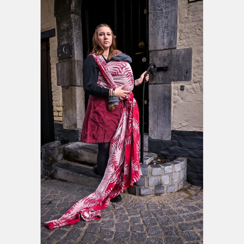 Solnce Fern Romance in Red | Luxury Woven Wrap